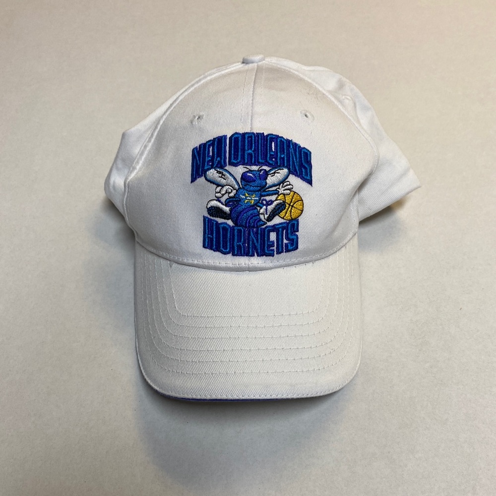 New Orleans Hornets Vintage White NBA Adjustable‎ Hat
